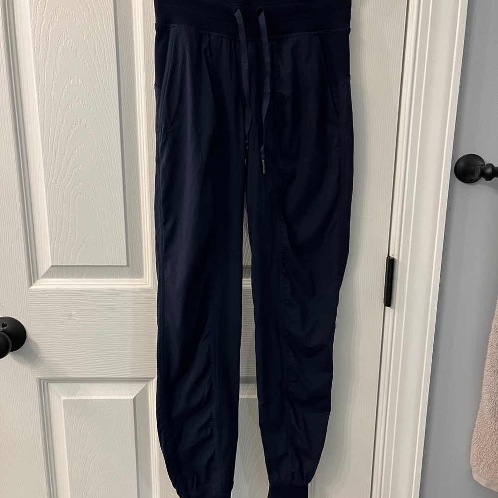 Lululemon dance studio mid-rise jogger